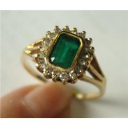 Ladies 14KT EXQUISITE Emerald and Diamond Ring: