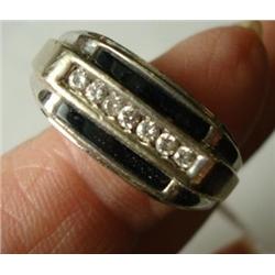 Man's 10KT Diamond and Onyx Ring: