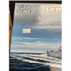 Image 3 : 1:350 Scale German Heavy Cruiser Prinz Eugen 1945 Battle Ship Never Opened