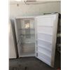 Image 2 : Frigidaire All Freezer - Store Return - Tested
