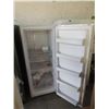 Image 2 : Frigidaire All Freezer - Store Return - Tested