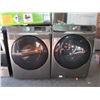 Image 1 : Samsung Laundry Pair - Store Return