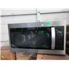 Image 1 : Whirlpool Over-the-Range Microwave