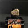 Image 2 : LOS ANGELES LAKERS 2002 "BRYANT" CHAMPIONSHIP REPLICA RING (ref#425)