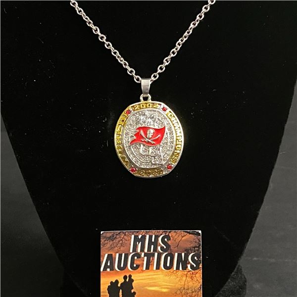 TAMPA BAY BUCCANEERS 2020 N.F.L CHAMPIONSHIP NECKLACE (ref338)