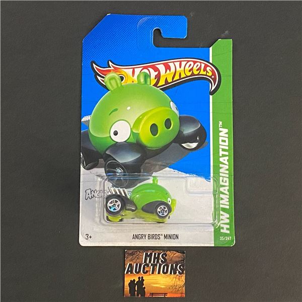 HOT WHEELS ANGRY BIRDS MINION 1/64TH SCALE (ref125)