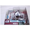 Image 2 : NHL Patrick Roy Figure