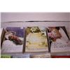 Image 2 : Daniel Steel + Nora Roberts Books