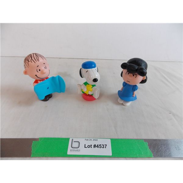 Charlie Brown plastic figures - 2000's