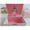 Image 4 : (4) vintage musical jewelery boxes - tested all working
