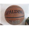 Image 2 : Spalding and Moosehead basketballs