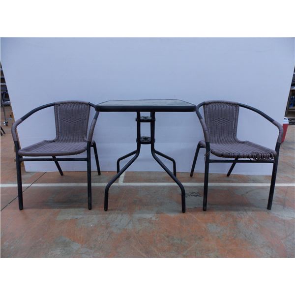 *Outdoor Glass table + 2 chairs