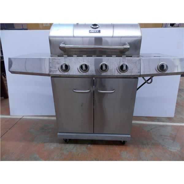 *4 Burner backyard grill bbq - some grills missing inside (no propane tank)