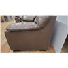 Image 5 : Loveseat + Chair - 62" long + 46" long (3ft deep)
