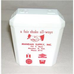 S&P Shaker from Mandan ND w/ IH, Oliver, Ford, & New Holland Logos