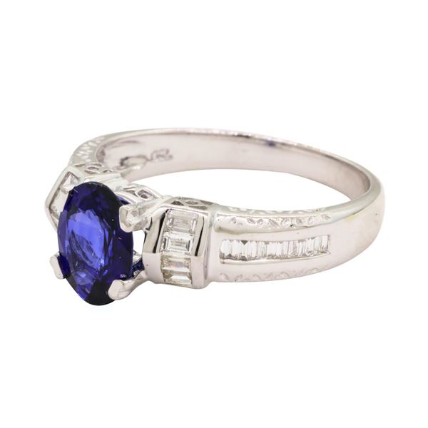 1.27 ctw Sapphire and Diamond Ring - 18KT White Gold