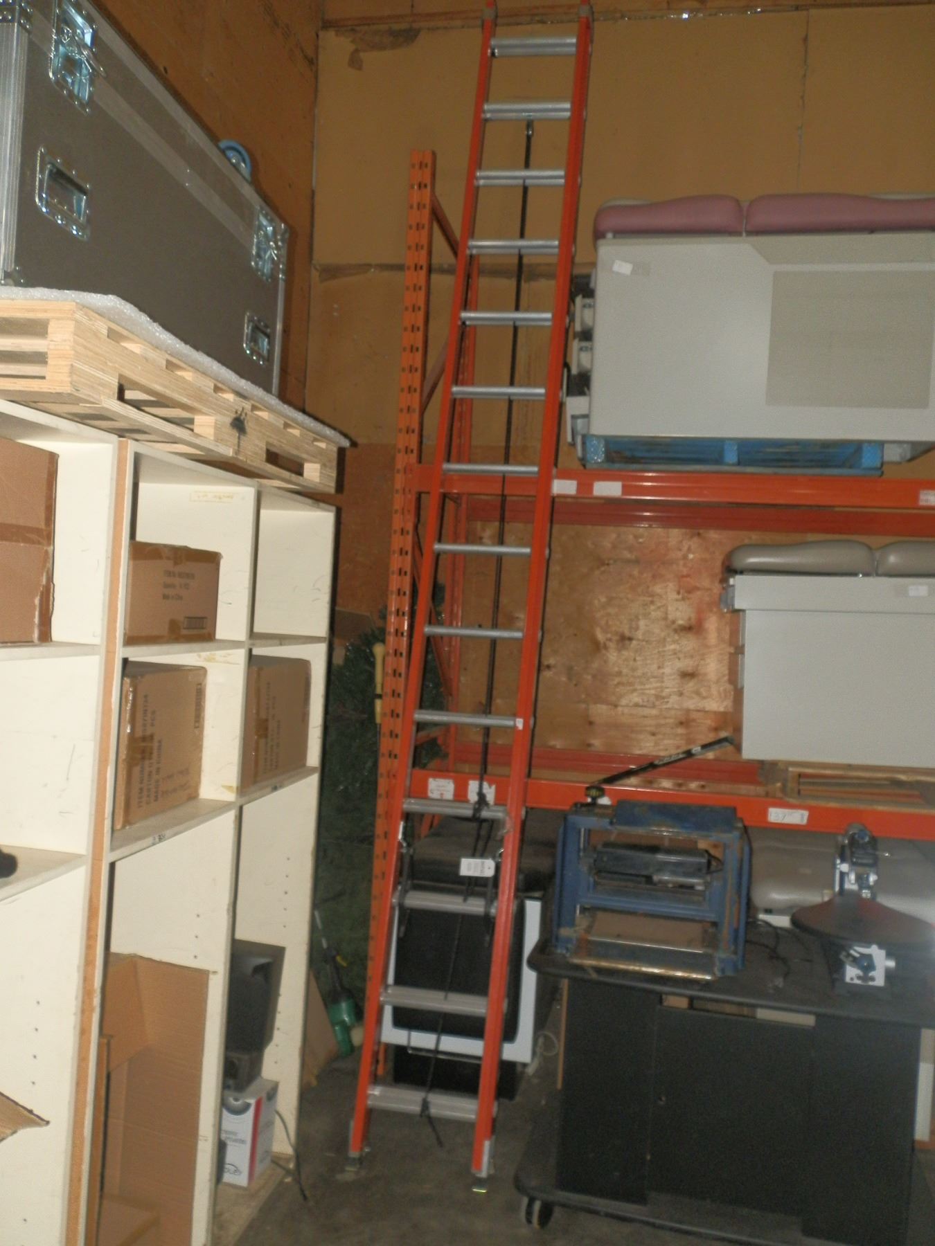 Louisville 28ft Extension Ladder