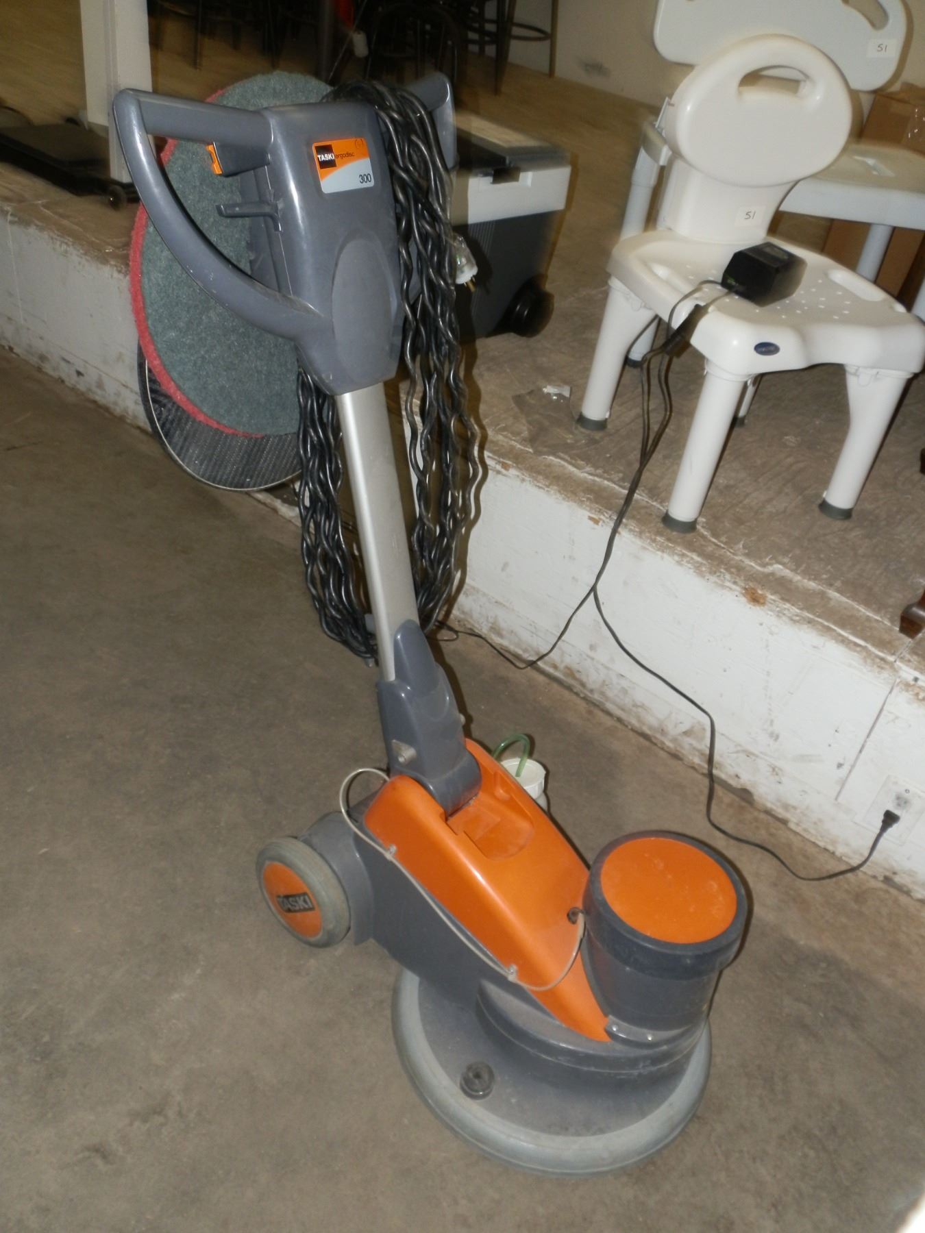 Taski Floor Scrubbing Machine