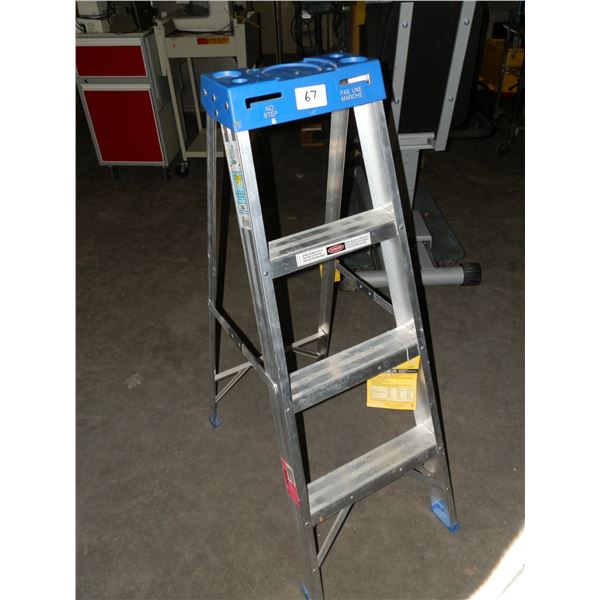 4ft Aluminum Ladder