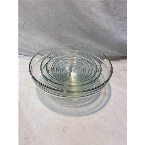 Glass bowl set