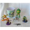 Image 1 : Ninja pail and Figurines