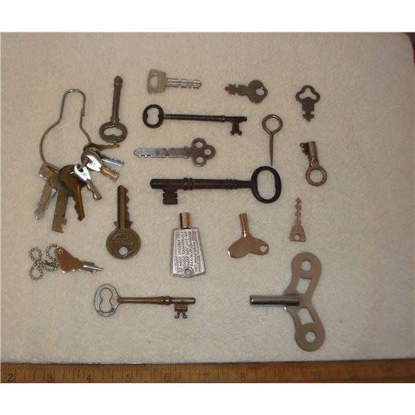 Assortment old Keys
