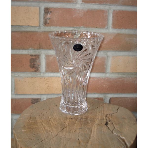 lead crystal pinwheel vase