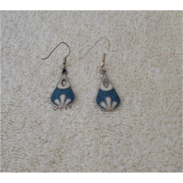 Sterling Silver teardrop pierced earrings
