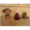 Image 1 : 3 small oil lamps