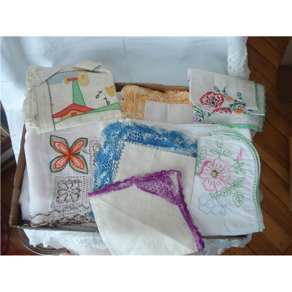 Assorted Vintage Linens