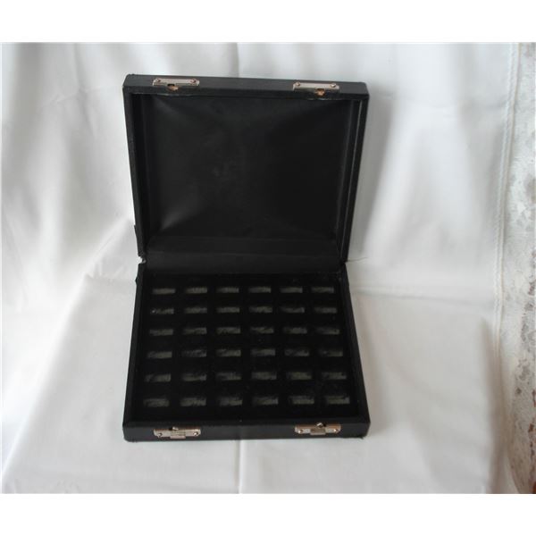 Vintage ring Display case