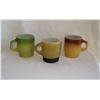 Image 1 : 3 Fire King Mugs