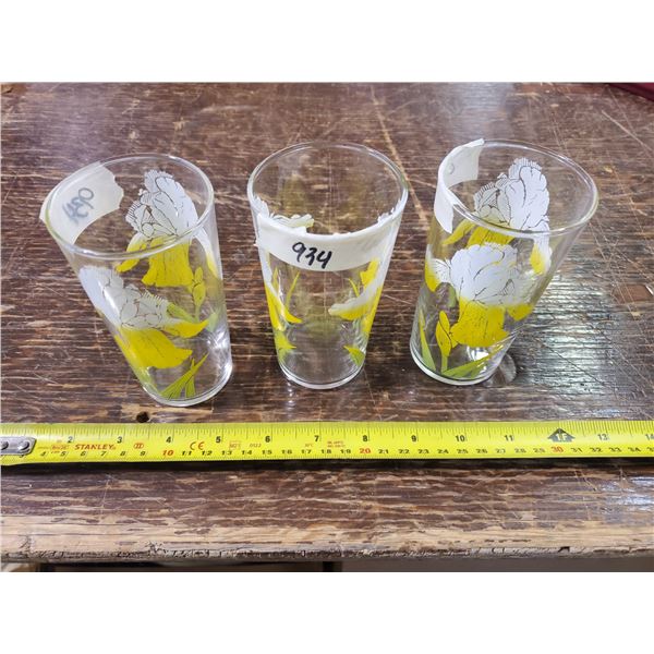 3 Matching Vintage Glasses