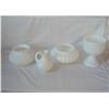 Image 2 : Milk Glass Assortment