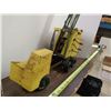 Image 3 : Antique Toy Crane Truck