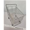 Image 2 : Mini shopping cart