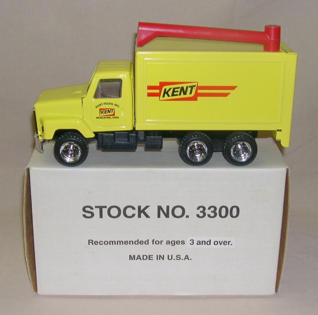 Kent Feeds Auger Truck 2 in Series by Ertl