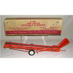 Tru-Scale Elevator in Closed Box