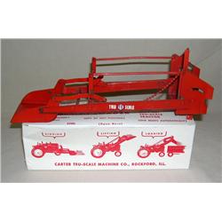 Tru-scale Loader in Red & White Box