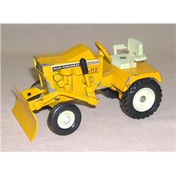 AC B-112 Lawn & Garden Tractor w/ Blade