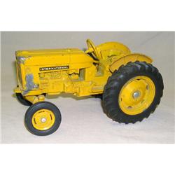 IH 2404 Industrial Utility Tractor w 3pt Hitch