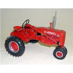 IH Farmall Custom B by ???