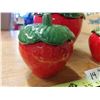 Image 2 : Chalkware Strawberry Jars