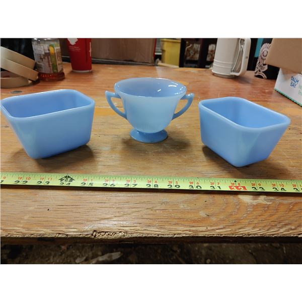 3 Blue Pyrex Dishes