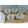 Image 3 : 5 Mugs, 6 Corelle Dishes