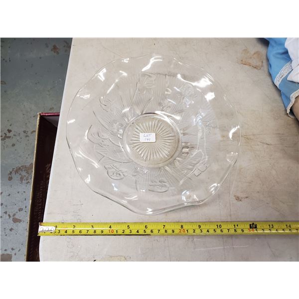 CLEAR 9.5" IRIS HERRINGBONE BOWL