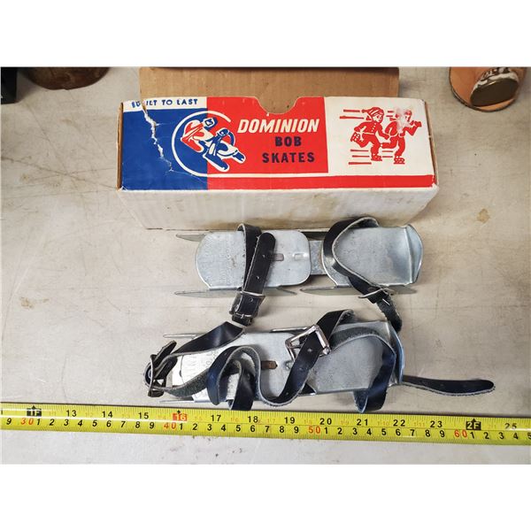 CHILDREN'S DOMINION BOB SKATES IN ORIGINAL BOX