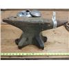 Image 3 : Antique Anvil