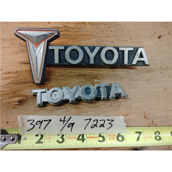 2 X Toyota Emblems