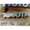 Image 2 : 2 X Toyota Emblems